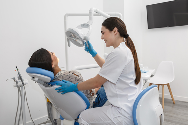 Gum Disease Treatment Options: From Deep Cleanings To Advanced Therapies